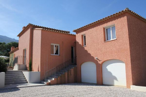 Modern 4 bedroom villa, air-conditioning, swimming pool, private gardens